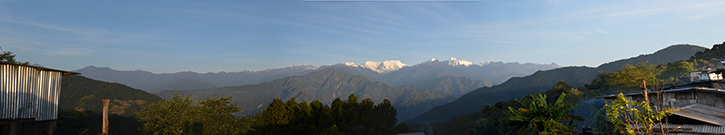 Makalu visa at sunrise