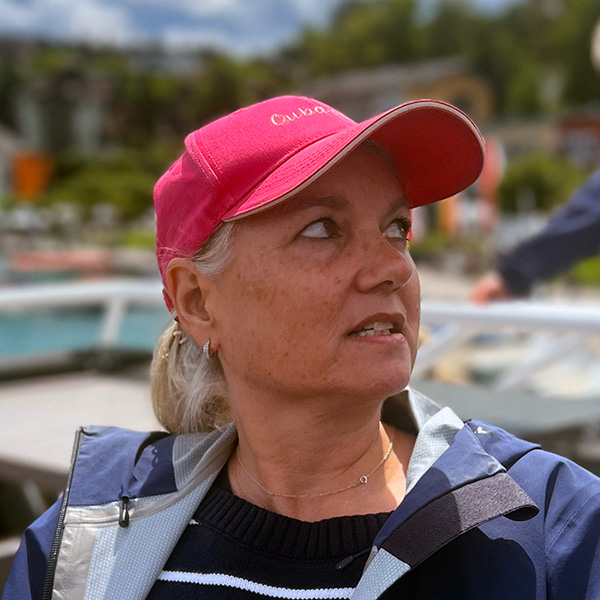 Alison Knight